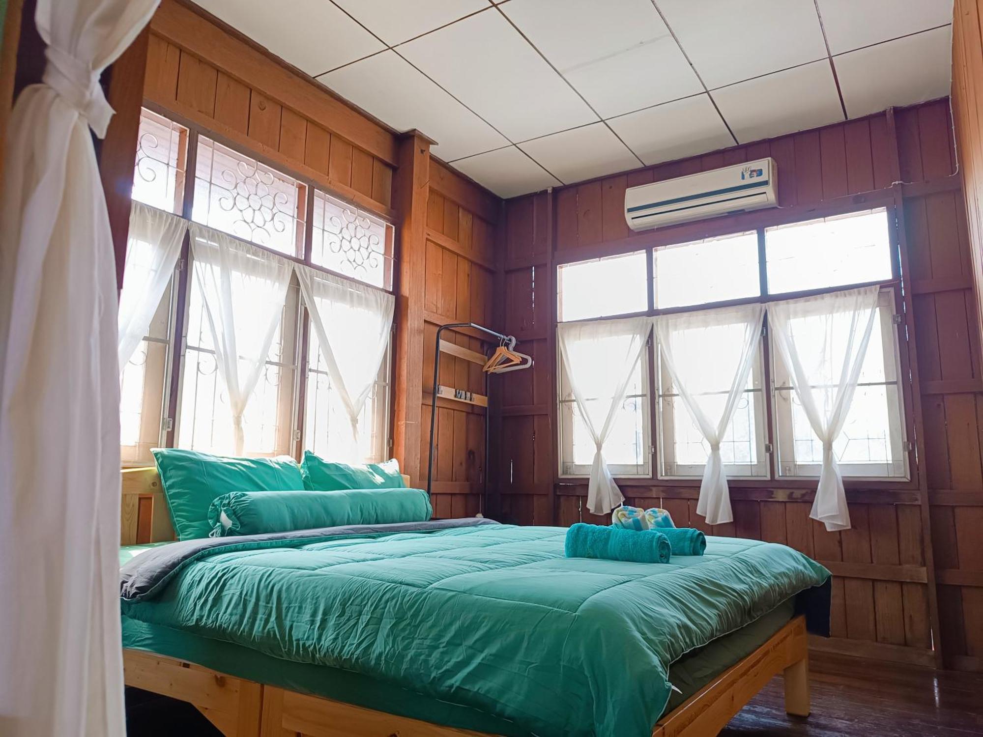 Pai Baan Homestay ปายบ้าน โฮมสเตย์ ถนนคนเดินปาย Экстерьер фото