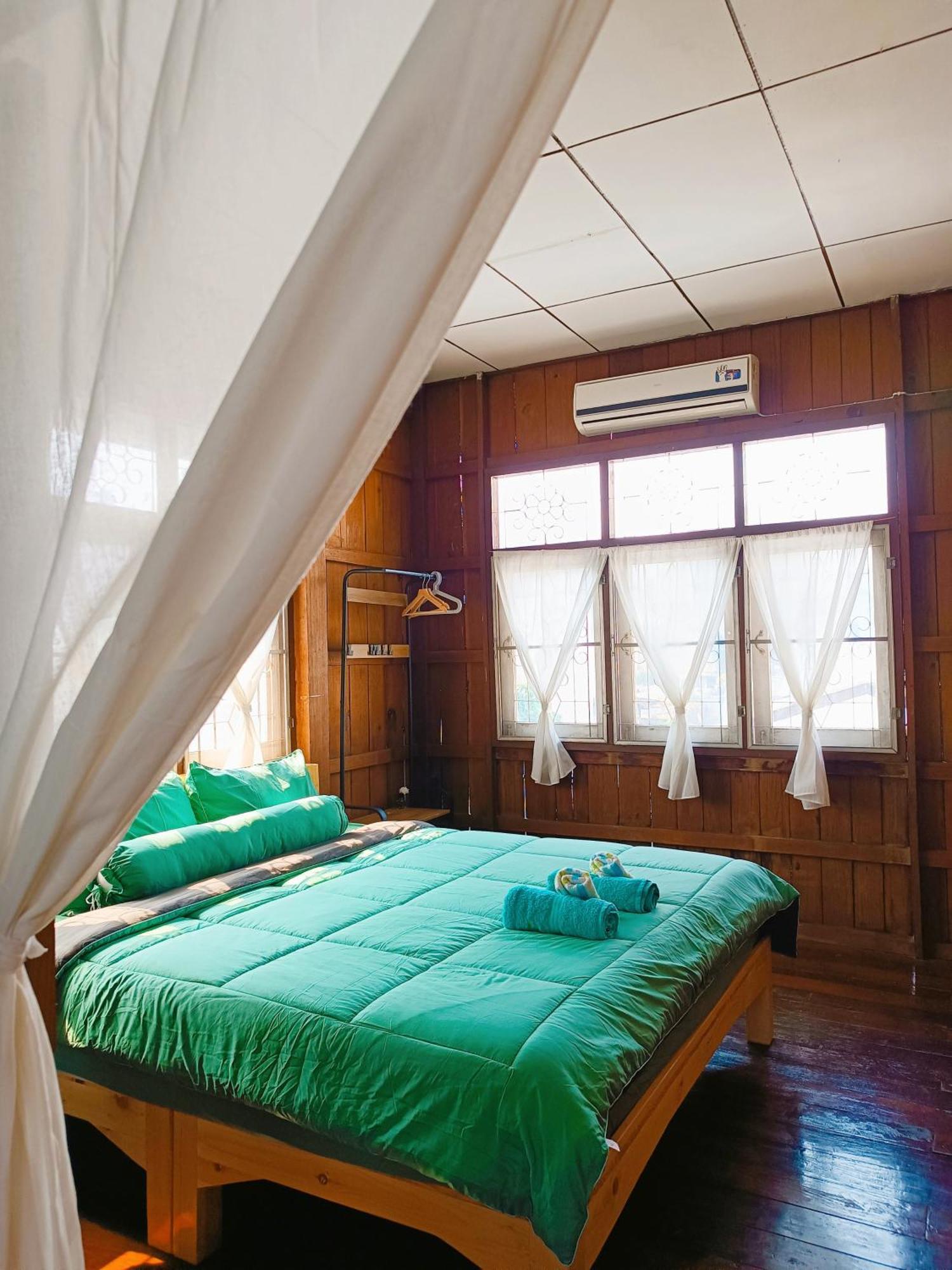 Pai Baan Homestay ปายบ้าน โฮมสเตย์ ถนนคนเดินปาย Экстерьер фото