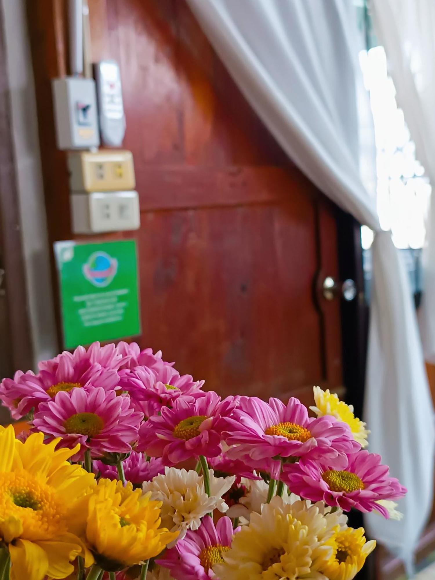 Pai Baan Homestay ปายบ้าน โฮมสเตย์ ถนนคนเดินปาย Экстерьер фото