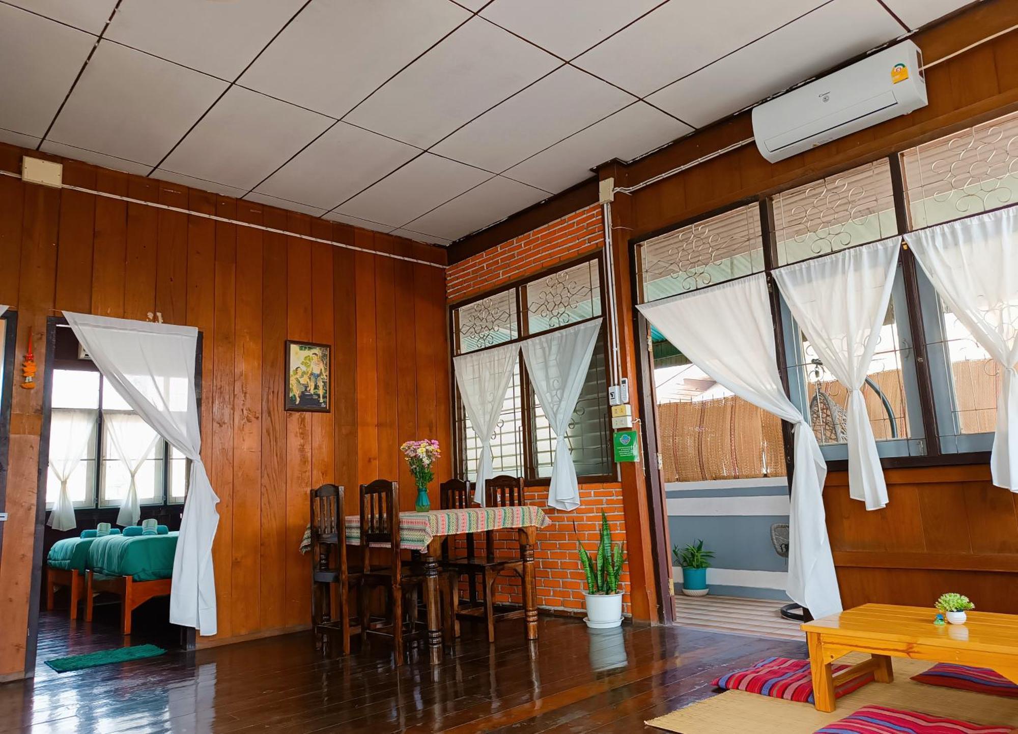 Pai Baan Homestay ปายบ้าน โฮมสเตย์ ถนนคนเดินปาย Экстерьер фото